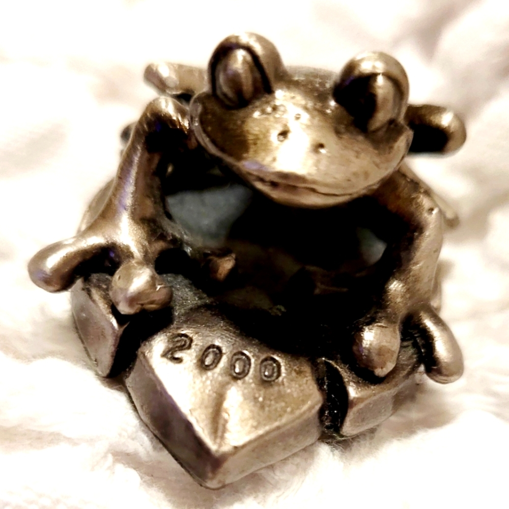 Pewter Tree Frog